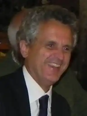 Headshot of José Vale