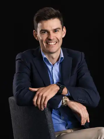 Headshot of Pedro Maurício