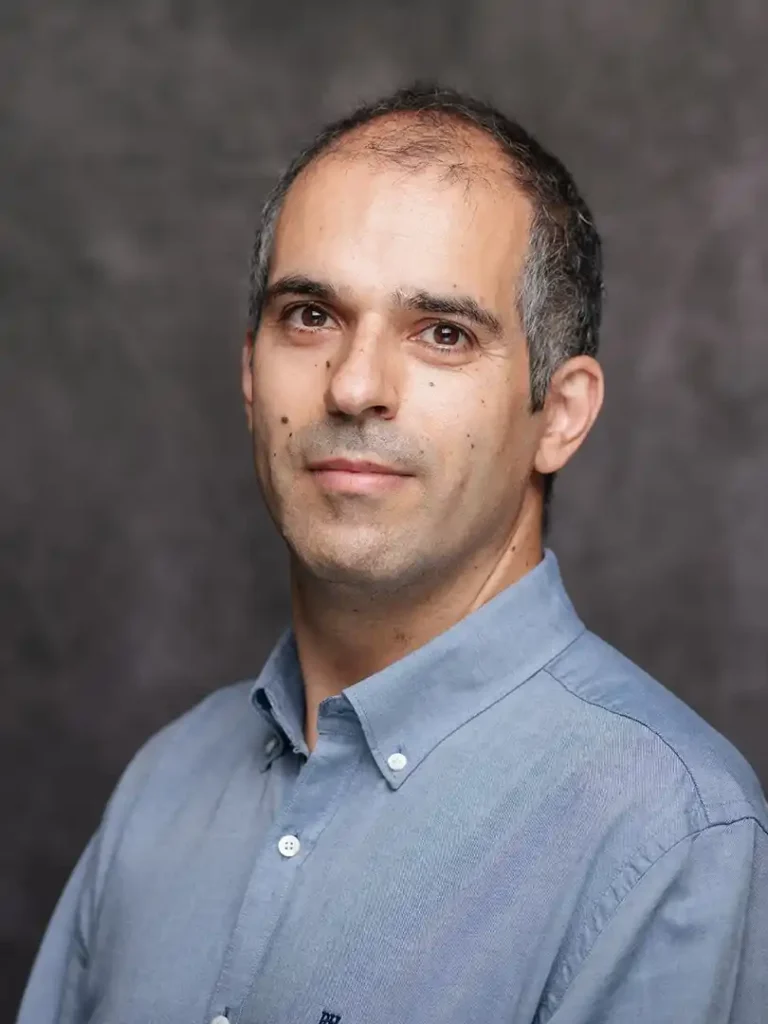Headshot of José Antão