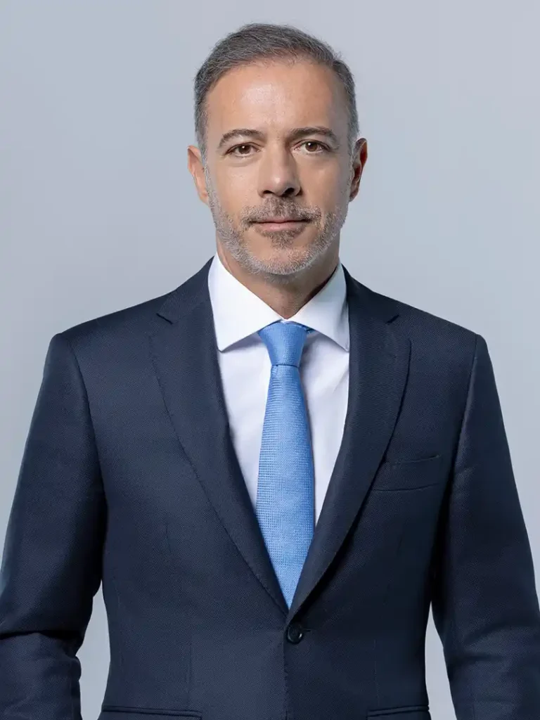 Headshot of Pedro Duarte